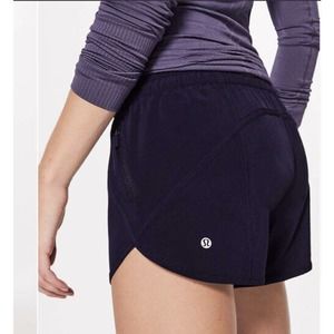 Lululemon Athletica Tracker Short V 4" Aeon Purple Midrise Size 10